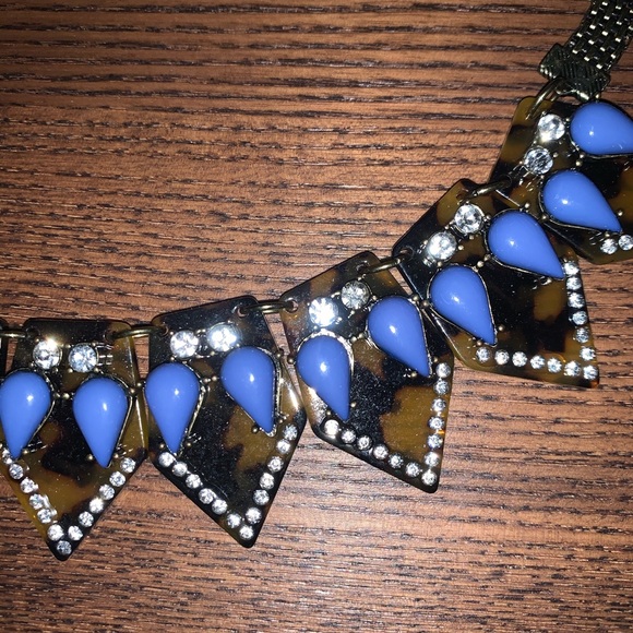 Statement necklace - Picture 3 of 3